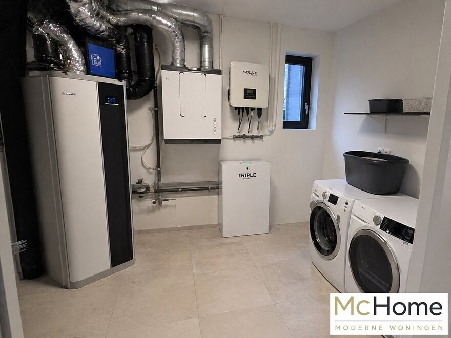 Interieur-inspiratie voor moderne levensloopbestendige bungalow B-136 met strakke architectuur, grote raampartijen en energiezuinige staalframebouw uitvoering van MC-Home
