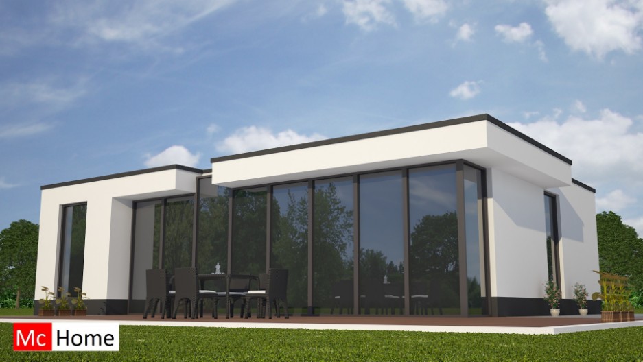 mc-home.nl B25 Moderne strakke bungalow met veel glas en hoge plafonds energieneutraal levensloopbestendig staalframebouw